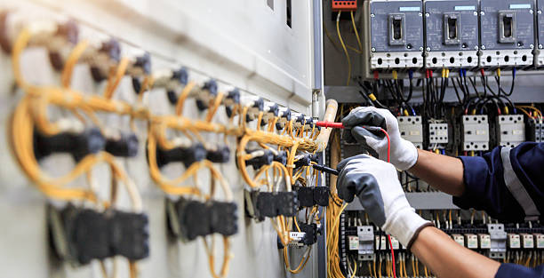 Professional Electrician technician working in Madill, OK